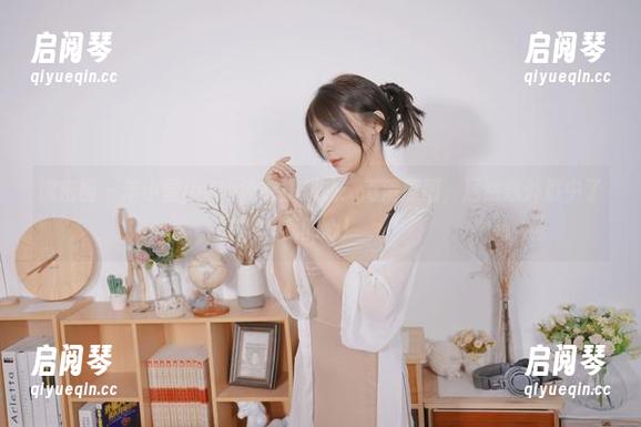 微密圈 - 羊小雪juvia泳衣狂想曲：高清原图，居然意外戳中了我的心！