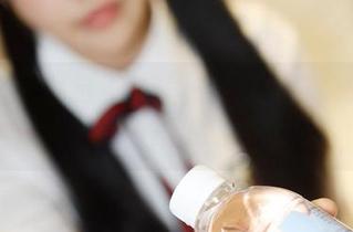 美媛馆 – 精选王馨瑶：牛仔裤与她的气质，竟然能碰撞出这种火花！