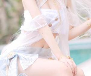 女仆装的秘密：花柒Hana图包里的小故事