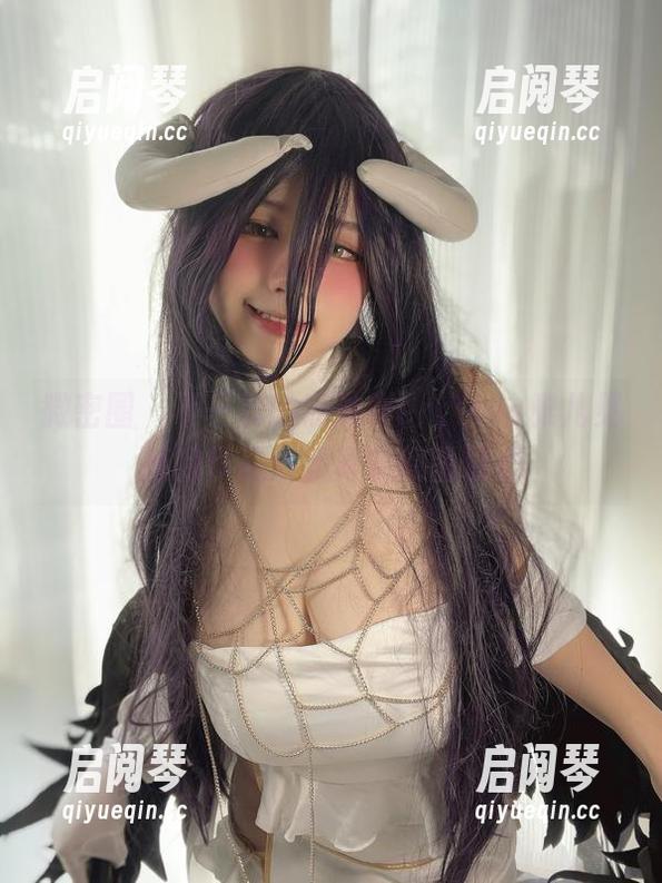 微密圈 - 不一样的葱油饼er，cos雅儿贝德的作品集和真实原图曝光