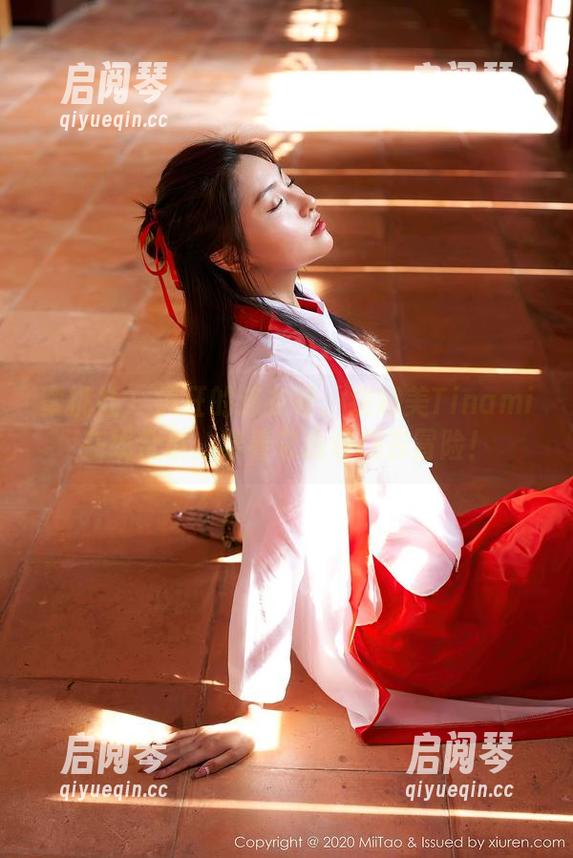 蜜桃社-缇娜美Tinami 蜜桃社 - 疯狂的连衣裙:缇娜美Tinami在线合集,穿着它我也想去冒险!