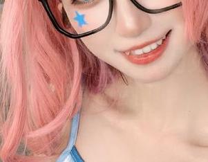 一张不够，给你贝儿酱Miki的艾米莉亚两天的美丽套图！