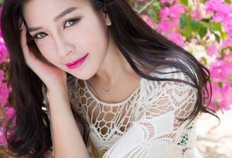 魅妍社 – 赵梦洁在网盘里频频上演的裤里丝篇章，快跟上她的节奏！