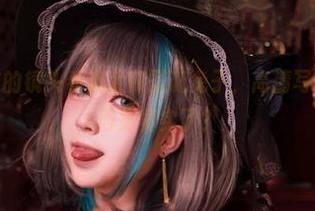 从黑白御猫的镜头看魔太郎圣诞兔子，高清写真让兔子变得更真实了？